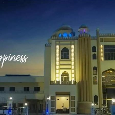 Shahi Palace Hotel Chichawatni Екстериор снимка